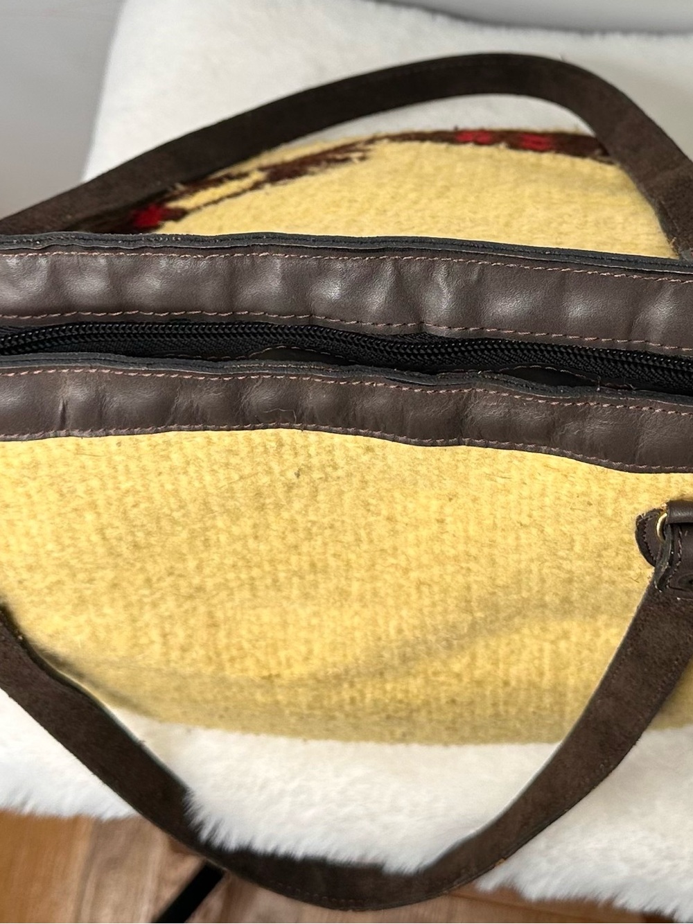 Manos Zapotecas Handwoven Yellow Horse Motif Tote Bag with Brown Leather Trim - Picture 5 of 7